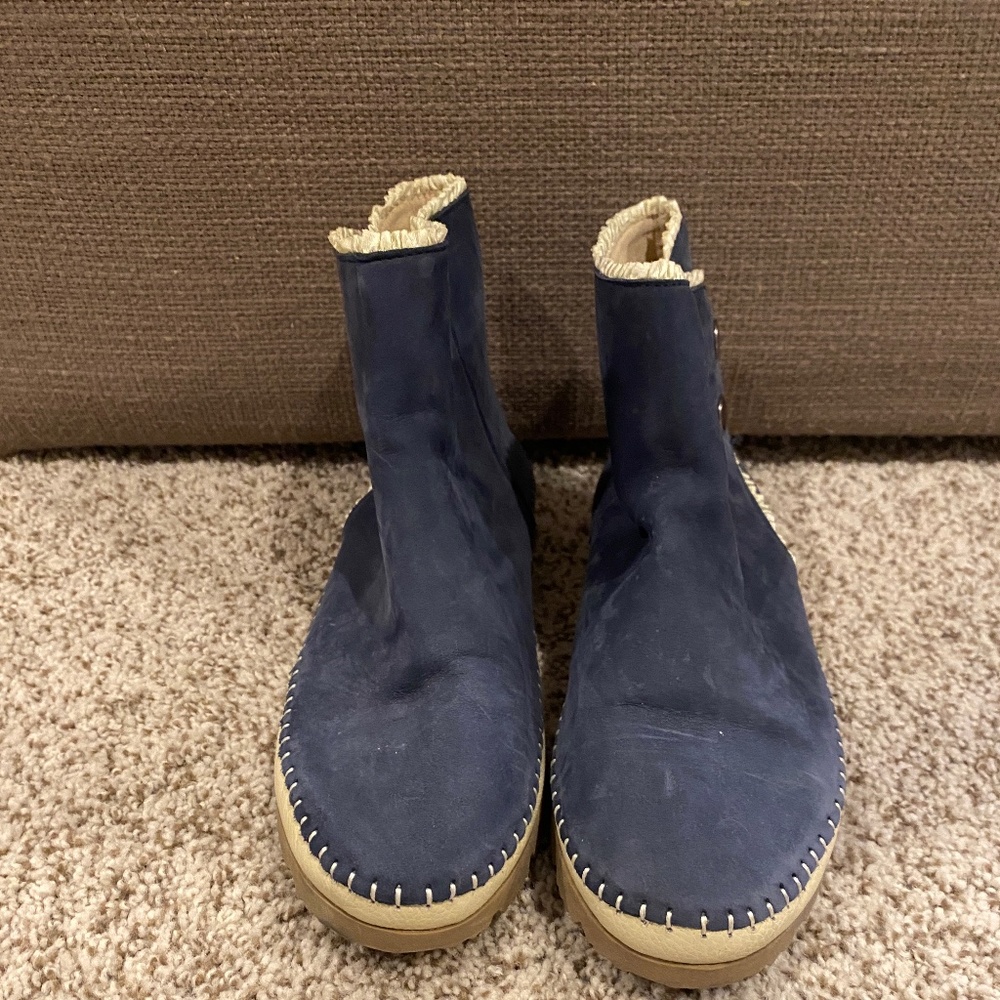 Jacques Levine 8M US Ankle Booties